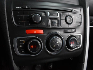 Хетчбэк Citroen DS 4 2013 года, 849000 рублей, Воронеж