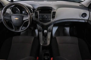 Седан Chevrolet Cruze 2012 года, 799000 рублей, Омск