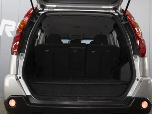 Внедорожник Nissan X-Trail 2010 года, 1270000 рублей, Омск