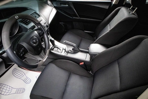 Седан Mazda 3 2011 года, 899000 рублей, Сургут