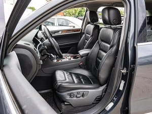 Внедорожник Volkswagen Touareg 2012 года, 1970000 рублей, Краснодар