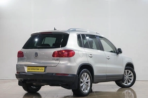 Внедорожник Volkswagen Tiguan 2013 года, 1979000 рублей, Новокузнецк