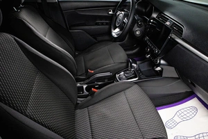 Седан Kia Rio 2018 года, 1479000 рублей, Сургут