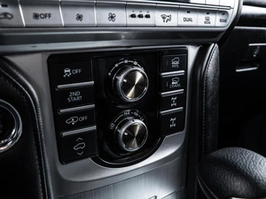 Внедорожник Toyota Land Cruiser Prado 2011 года, 3500000 рублей, Волгоград