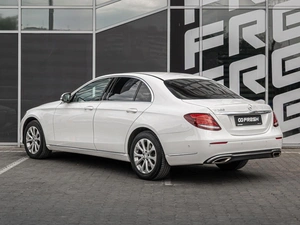 Седан Mercedes-benz E-класс 2016 года, 3585000 рублей, Краснодар