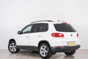 Внедорожник Volkswagen Tiguan 2012 года, 1099000 рублей, Красноярск