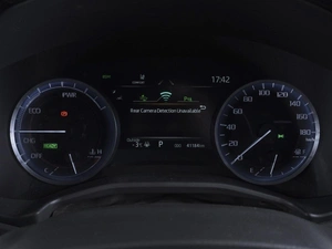 Седан Toyota Crown 2021 года, 3970000 рублей, Ростов-на-Дону