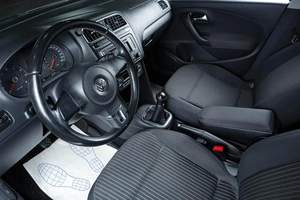 Седан Volkswagen Polo 2013 года, 659000 рублей, Тюмень