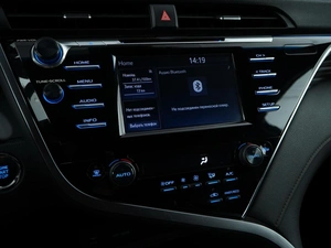 Седан Toyota Camry 2020 года, 2599055 рублей, Москва