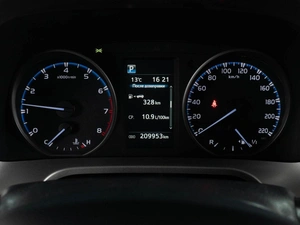 Внедорожник Toyota RAV4 2016 года, 2179000 рублей, Тюмень