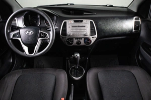 Хетчбэк Hyundai i20 2010 года, 569000 рублей, Сургут
