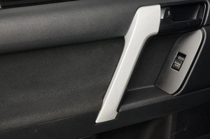 Внедорожник Toyota Land Cruiser Prado 2015 года, 3100000 рублей, Красноярск