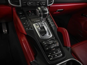 Внедорожник Porsche Cayenne GTS 2016 года, 3148000 рублей, Ставрополь