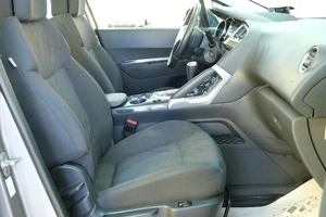 Внедорожник Peugeot 3008 2012 года, 979000 рублей, Омск