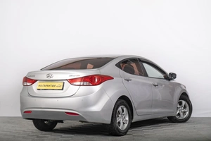 Седан Hyundai Avante 2011 года, 999000 рублей, Томск
