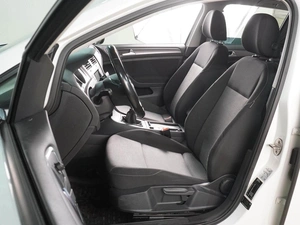 Хетчбэк Volkswagen Golf 2013 года, 1484000 рублей, Воронеж