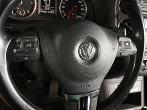 Внедорожник Volkswagen Tiguan 2013 года, 1579000 рублей, Воронеж