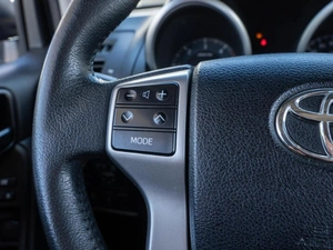 Внедорожник Toyota Land Cruiser Prado 2015 года, 3550000 рублей, Волгоград