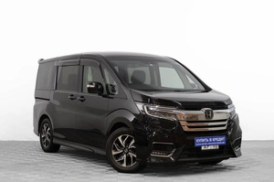 Минивэн Honda Stepwgn 2017 года, 1999000 рублей, Барнаул