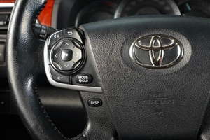 Седан Toyota Camry 2012 года, 1569000 рублей, Тюмень