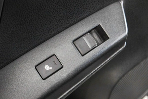 Внедорожник Toyota RAV4 2016 года, 2399000 рублей, Барнаул