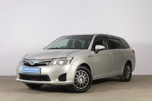 Универсал Toyota Corolla Fielder 2014 года, 1159000 рублей, Новосибирск