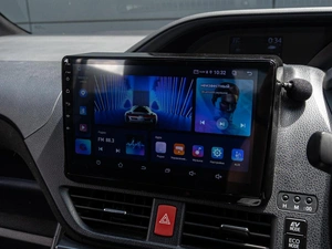 Минивэн Toyota Voxy 2014 года, 1660000 рублей, Краснодар