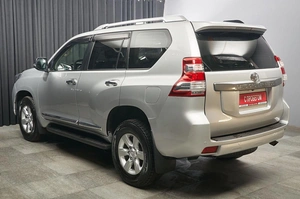 Внедорожник Toyota Land Cruiser Prado 2015 года, 3100000 рублей, Красноярск
