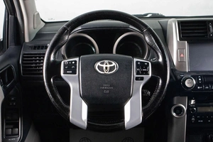 Внедорожник Toyota Land Cruiser Prado 2011 года, 2809000 рублей, Сургут