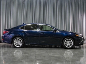 Седан Lexus ES 2017 года, 2949000 рублей, Тюмень