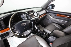 Внедорожник Toyota Land Cruiser Prado 2006 года, 2009000 рублей, Пермь
