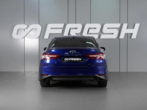 Седан Toyota Camry 2021 года, 3229000 рублей, Красный Пахарь