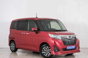 Минивэн Toyota Roomy 2017 года, 939000 рублей, Красноярск