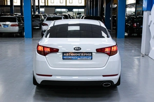 Седан Kia Optima 2013 года, 998000 рублей, Солонцы