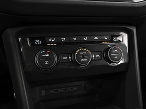 Внедорожник Volkswagen Tiguan 2018 года, 2248000 рублей, Ставрополь