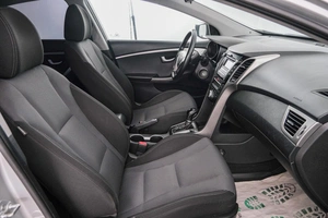 Хетчбэк Hyundai i30 2013 года, 849000 рублей, Красноярск