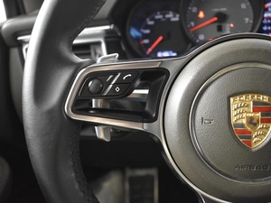 Внедорожник Porsche Macan S 2015 года, 2887900 рублей, Казань