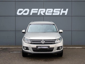 Внедорожник Volkswagen Tiguan 2012 года, 1310000 рублей, Краснодар