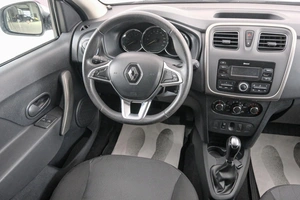 Хетчбэк Renault Sandero 2018 года, 899000 рублей, Красноярск