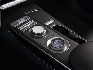Внедорожник Genesis GV70 2021 года, 5700000 рублей, Омск
