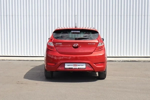 Хэтчбек Hyundai Solaris 2011 года, 670000 рублей, Брянск