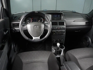 Седан ВАЗ (LADA) Priora 2014 года, 580000 рублей, Минеральные Воды