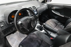 Седан Toyota Corolla 2012 года, 1099000 рублей, Новокузнецк