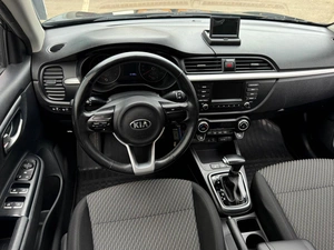 Седан Kia Rio 2018 года, 1549000 рублей, Кропоткин