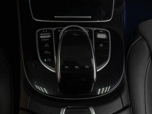 Седан Mercedes-benz E-класс 2018 года, 3049000 рублей, Тюмень
