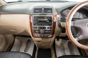 Минивэн Toyota Ipsum 2001 года, 919000 рублей, Барнаул