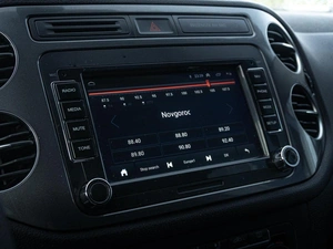 Внедорожник Volkswagen Tiguan 2011 года, 1110000 рублей, Нижний Новгород
