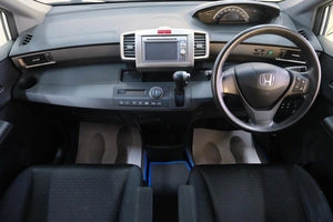 Минивэн Honda Freed 2012 года, 1079000 рублей, Омск