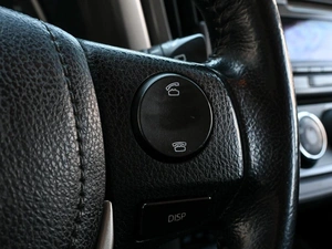 Внедорожник Toyota RAV4 2013 года, 1549800 рублей, Волгоград