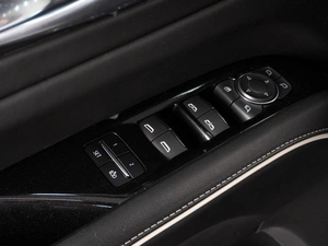 Внедорожник Cadillac Escalade 2022 года, 13075000 рублей, Красный Пахарь